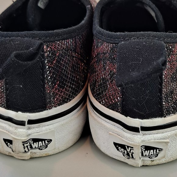 Girl's Vans Off the Wall Sneakers Size 1 - Picture 6 of 9